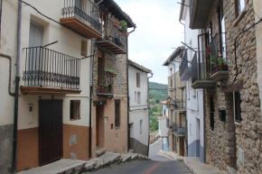 Orignal Casa Rural El Arenals, con vistas a la montaña.